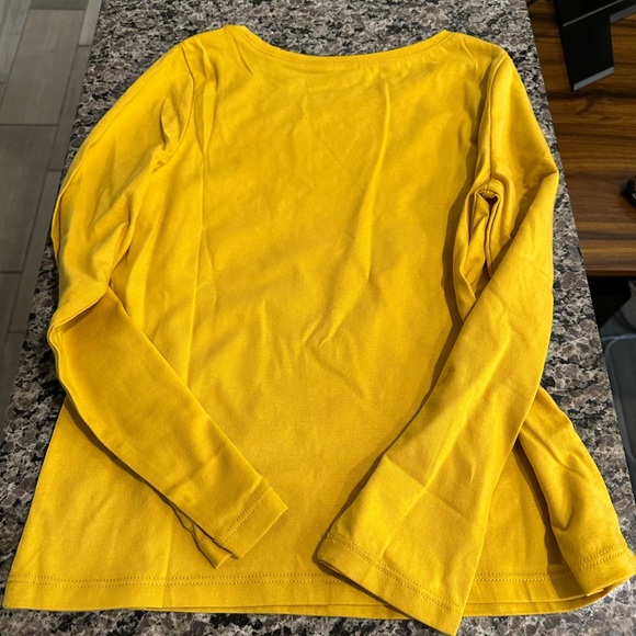 💚 BN butterfly LS tee 5 for $15 - Picture 4 of 6